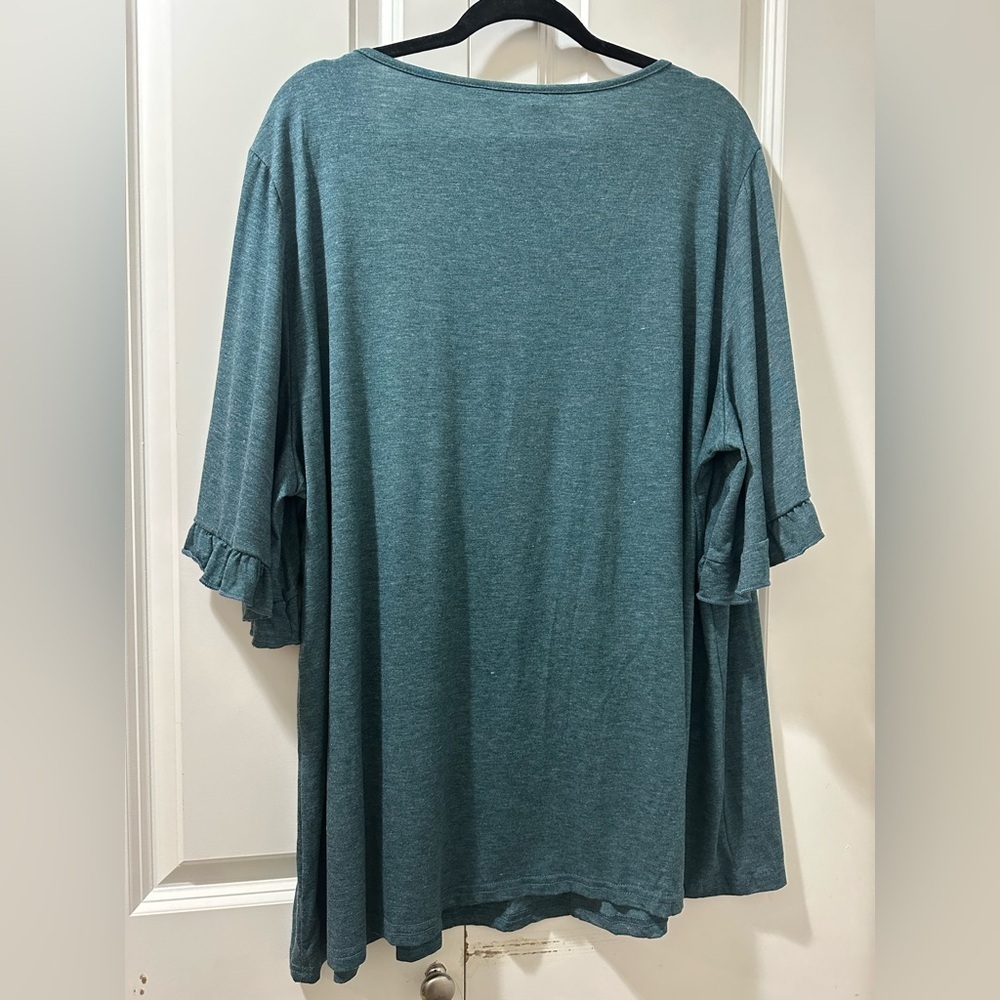 BloomChic Plus Size Solid Gathered Ruffle Trim Flounce Sleeve T-shirt - Picture 4 of 5